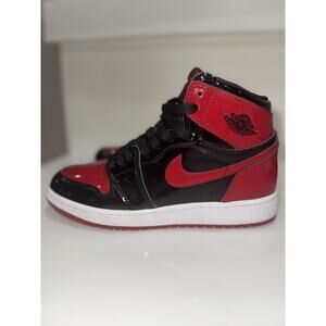Jordan Retro 1 Bred
